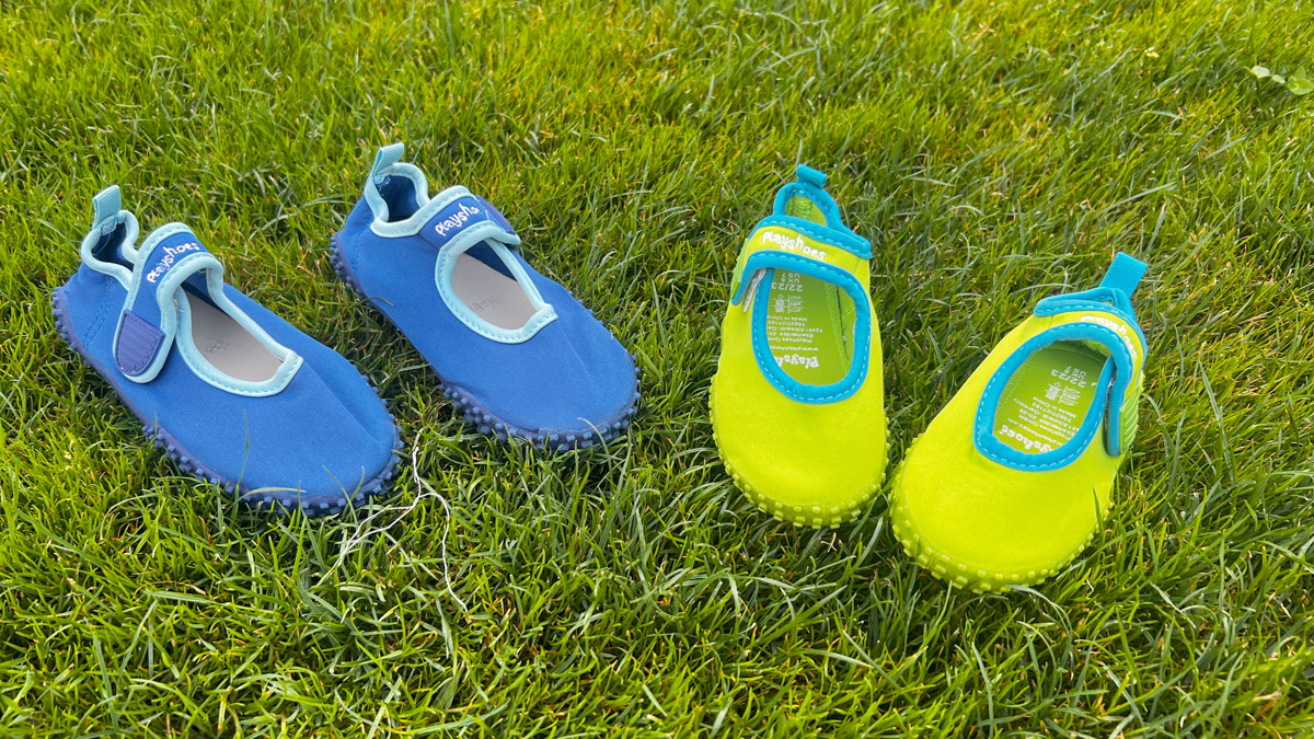 Die besten Badeschuhe für Kinder